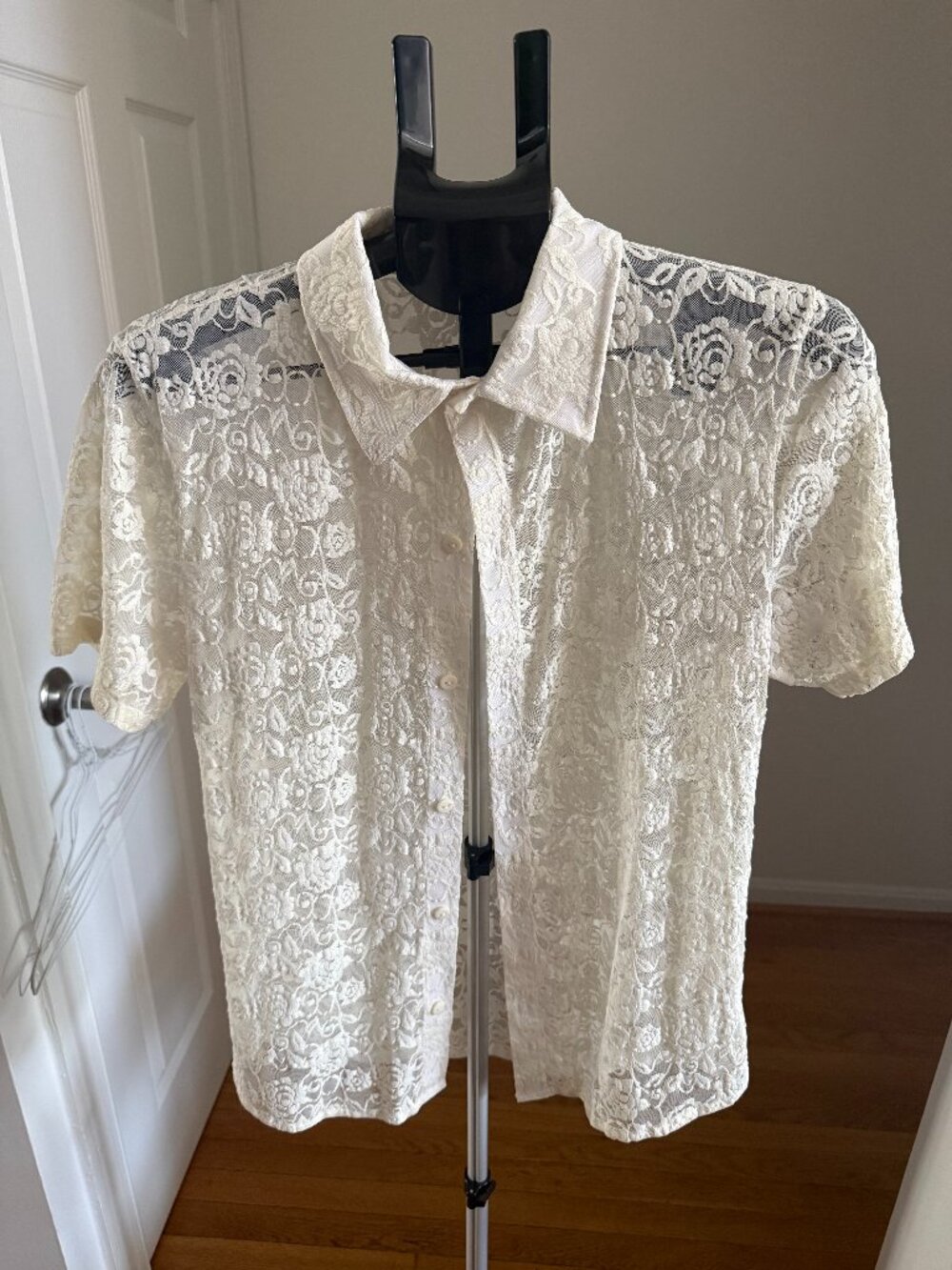 White rose pattern polyester lace shirt